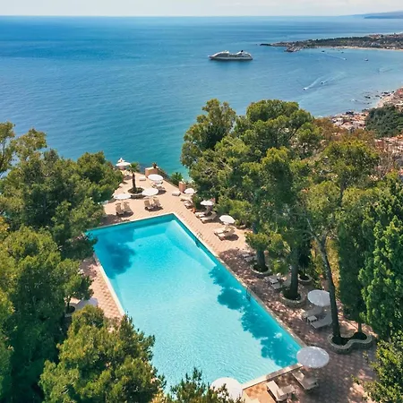Excelsior Palace Hotel 4*
