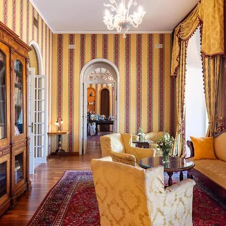 Excelsior Palace Hotel