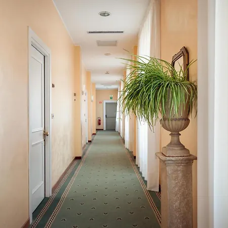 Excelsior Palace