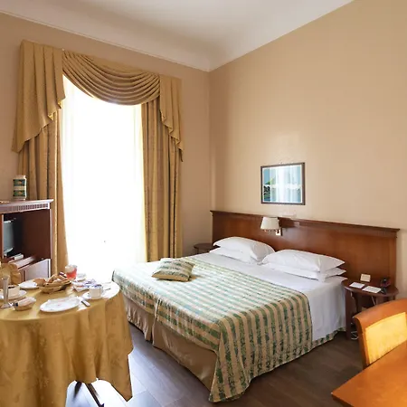 מלון Excelsior Palace טאורמינה