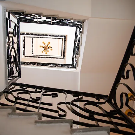 Excelsior Palace 4* טאורמינה