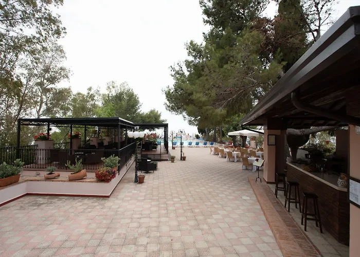 Excelsior Palace Hotel 4*