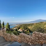 Excelsior Palace Отель