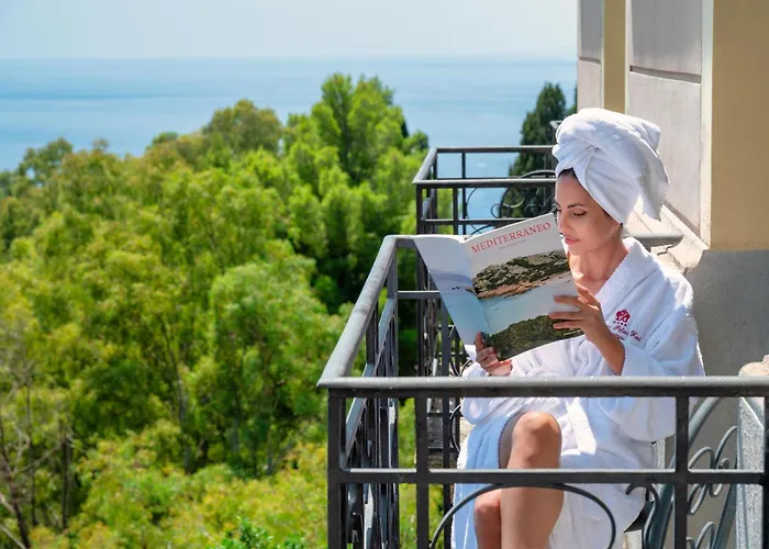 Excelsior Palace Hotel 4*